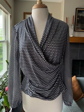 Women's Navy and Cream Geometric Wrap Blouse
